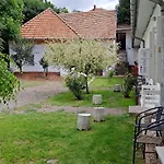 Апартаменты Plitzner Belvarosi Apartmanhaz *