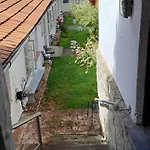 Plitzner Belvarosi Apartmanhaz Апартаменты Эгер