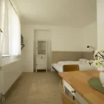 Plitzner Belvarosi Apartmanhaz Эгер