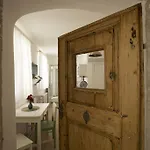 Апартаменты Plitzner Belvarosi Apartmanhaz *