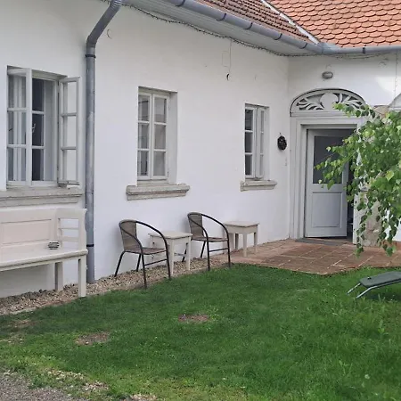 아파트 Plitzner Belvarosi Apartmanhaz 에게르