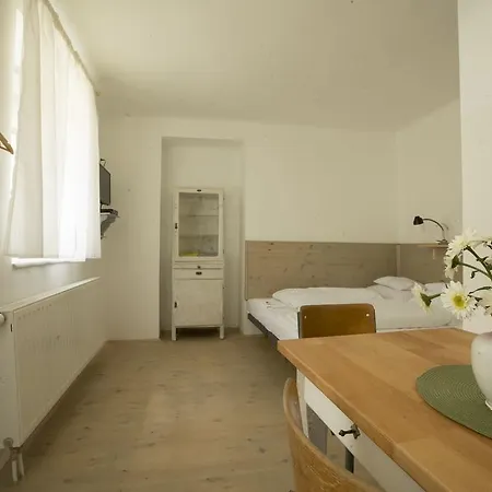 Plitzner Belvarosi Apartmanhaz إغير