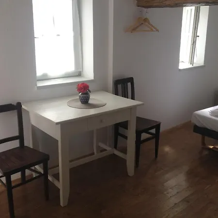 Plitzner Belvarosi Apartmanhaz شقة إغير