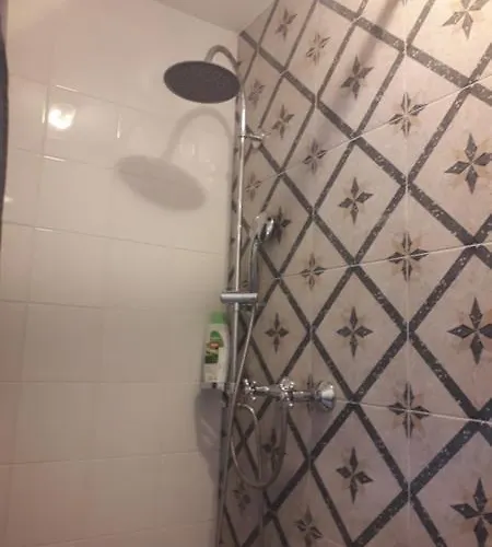 Plitzner Belvarosi Apartmanhaz 에게르