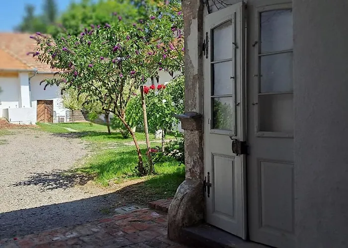 Plitzner Belvarosi Apartmanhaz * 에게르